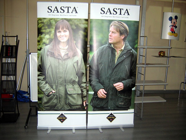 易拉寶標準尺寸是多少