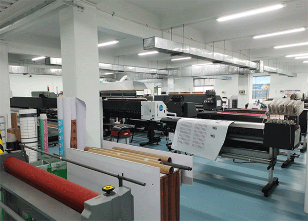 UV噴繪寫真機的優勢有哪些？噴墨技術解決方案