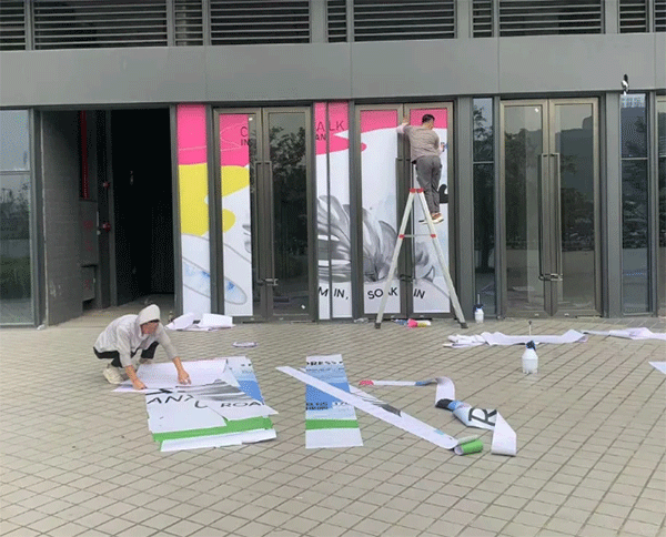 成都廣告噴繪怎么制作？噴繪制作流程有哪些內(nèi)容呢？